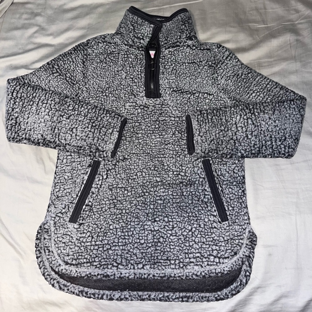 3/4 - Quarter-Zip Grey Sherpa Pullover Jacket with pouch pocket